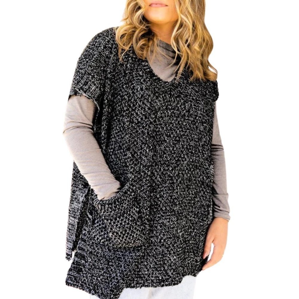 V Neck Knit Poncho Top with Pockets Boxy Oversized Sweater Black & White OS NWT